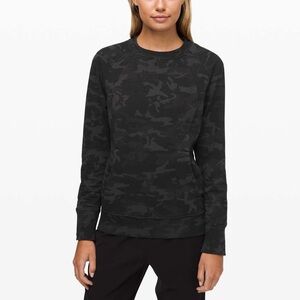 Lululemon Women’s Scuba Crew Pullover Sweatshirt in Incognito Camo Multi Grey 8